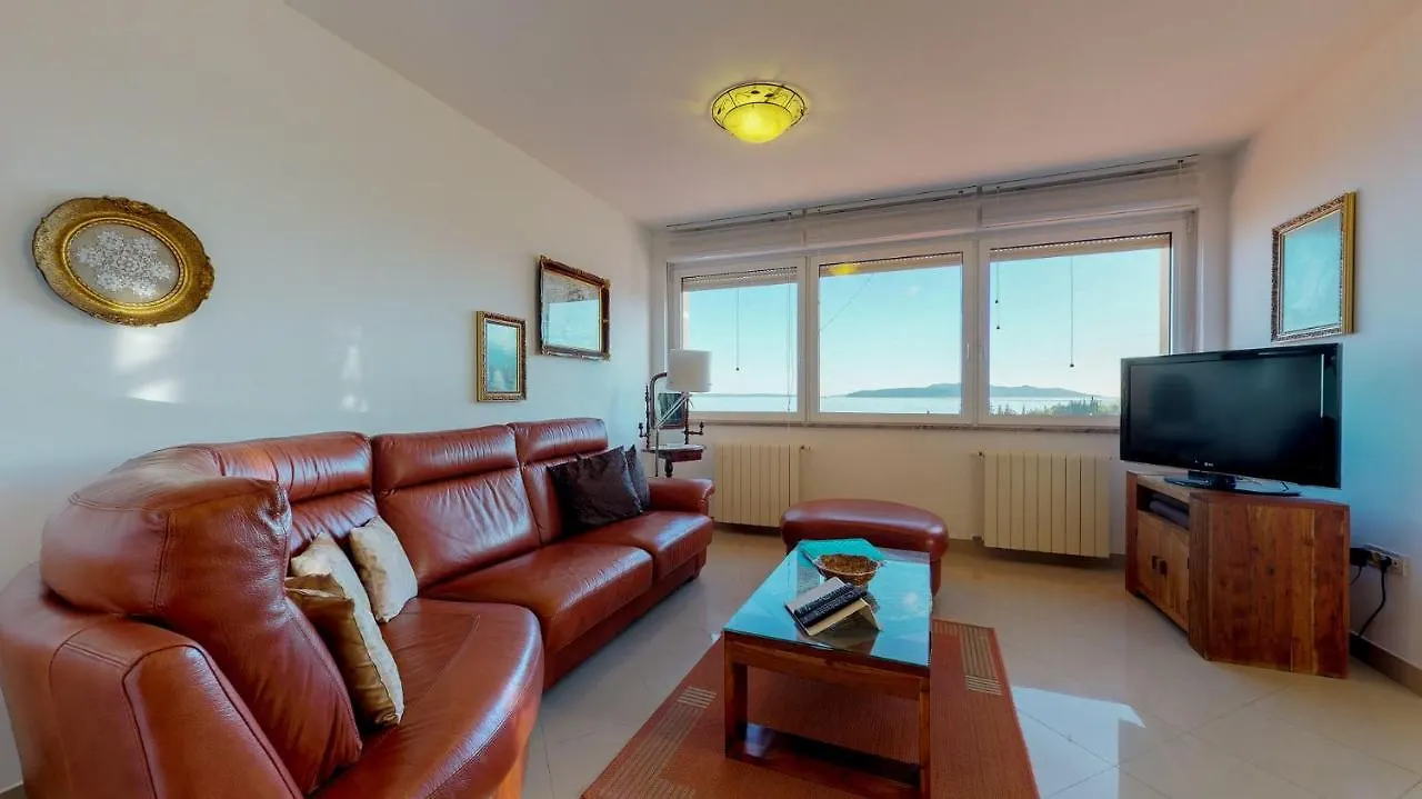 Villa Luppo Icici Apartment